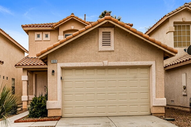 Building Photo - 1035 Sweeping Vine Ave