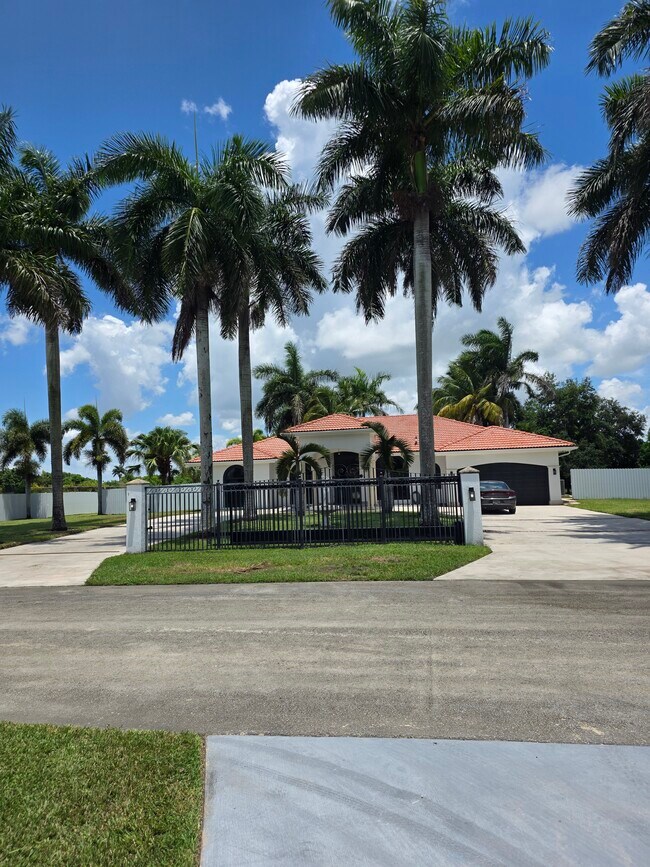 Building Photo - 18245 SW 228th St Rental