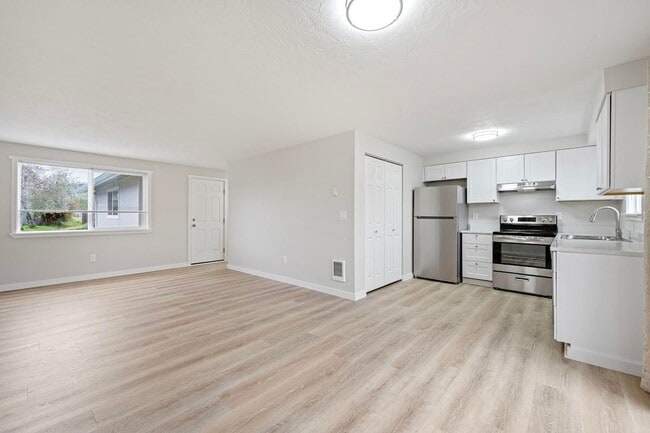 Photo - 2-Story Newly Remodeled 2-Bedroom, 1.5-Bath Duplex In Springfield!
