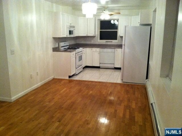 Photo - 37 Bergen Blvd