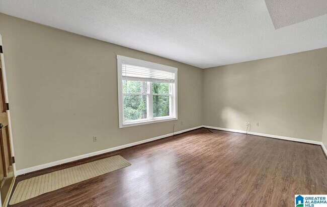 Photo - 1506 Al Seier Rd