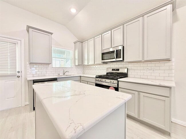 Photo - 22858 Ephesus Ave