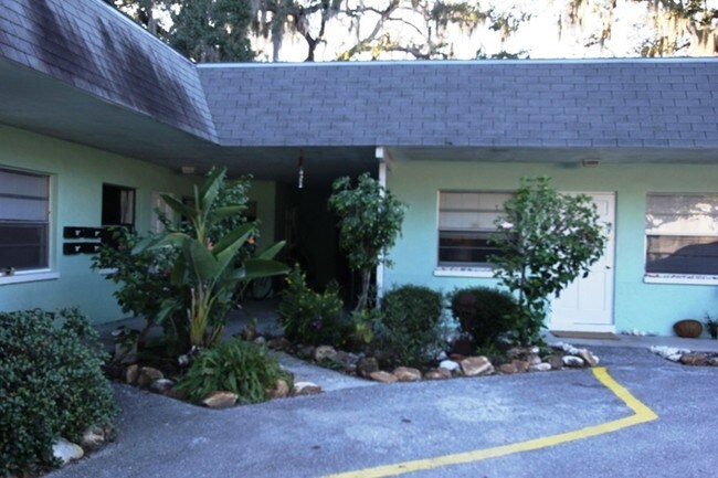 Photo - 329 Albert St