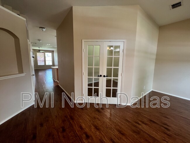 Photo - 5812 White Pine Dr