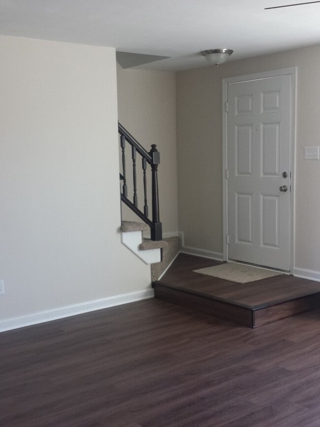 Photo - Lovely 2 BR with open floor plan in Glenleigh community