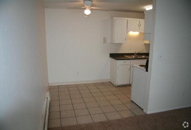1BR Dining Room