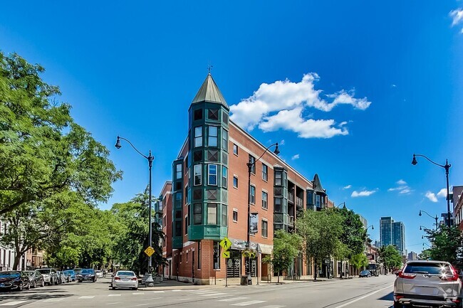 Building Photo - 845 W Altgeld St Unit 2D Rental