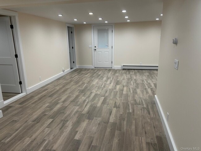 Photo - 65 Linwood Rd N Unit Garden