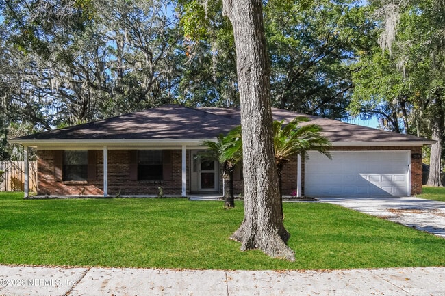 Building Photo - 12620 Dunraven Trail