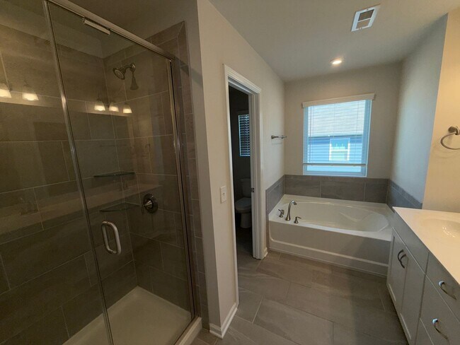 Photo - 17401 Carolina Hickory Dr