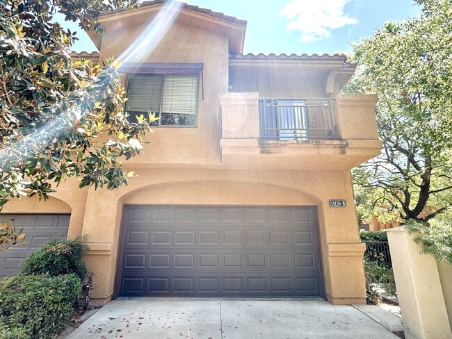 Building Photo - 14130 Shoreline Dr