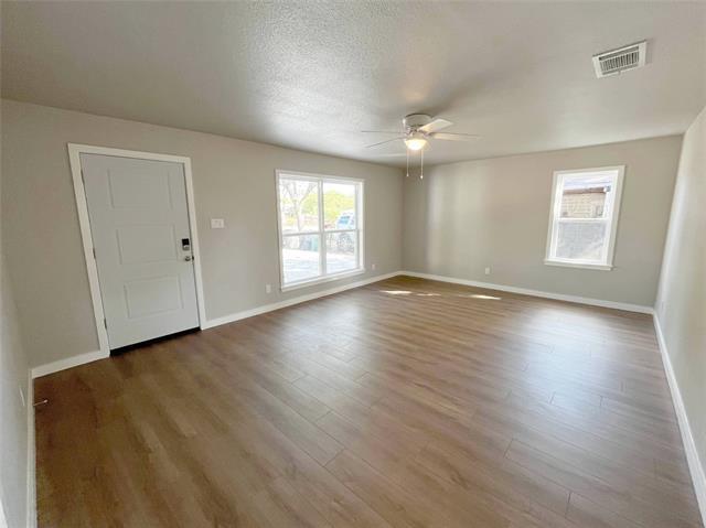 Photo - 3705 N Elm St