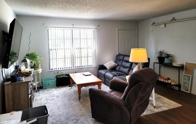 Photo - 311 SW Virden Ct