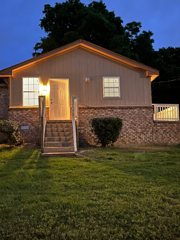 Photo - 2741 Jones Ave