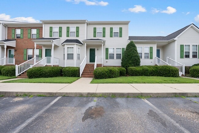 Photo - 1917 Stroll Cir