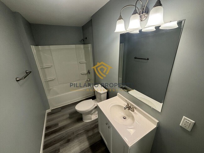 Photo - 123 W North G St Unit 123 West North G St.  B.