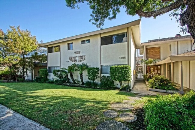 Photo - 1306 Amethyst St