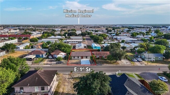 Photo - 17 E St