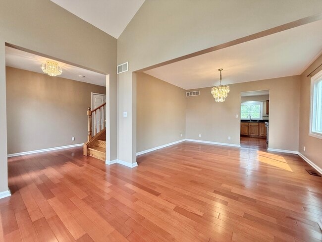 Photo - 2636 Shefman Terrace