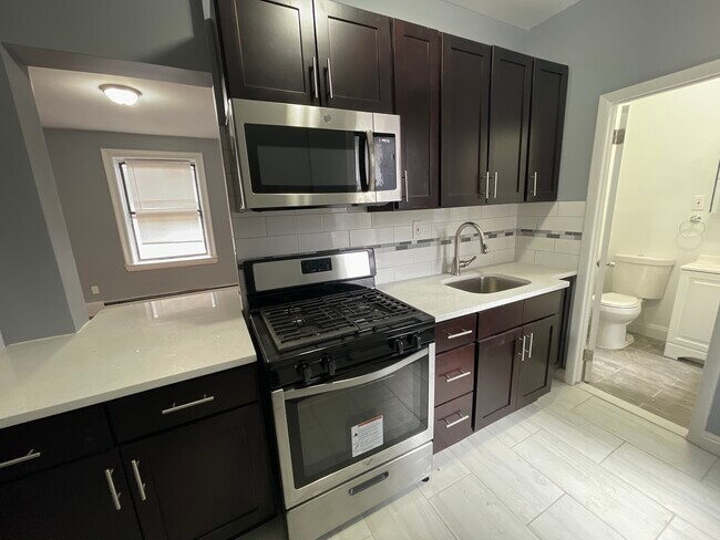 Photo - 149 Zabriskie St Unidad 2