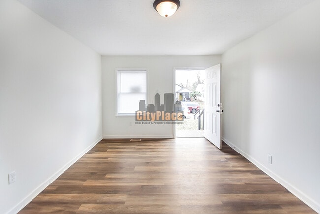 Photo - 3750 Hillside Ave