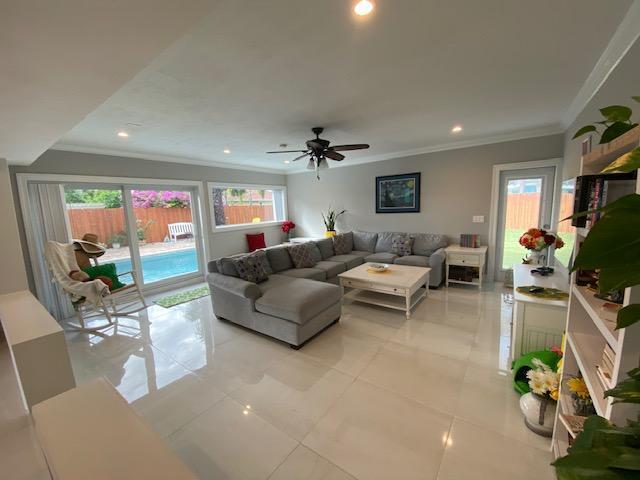 Photo - 6601 Lake Clarke Dr