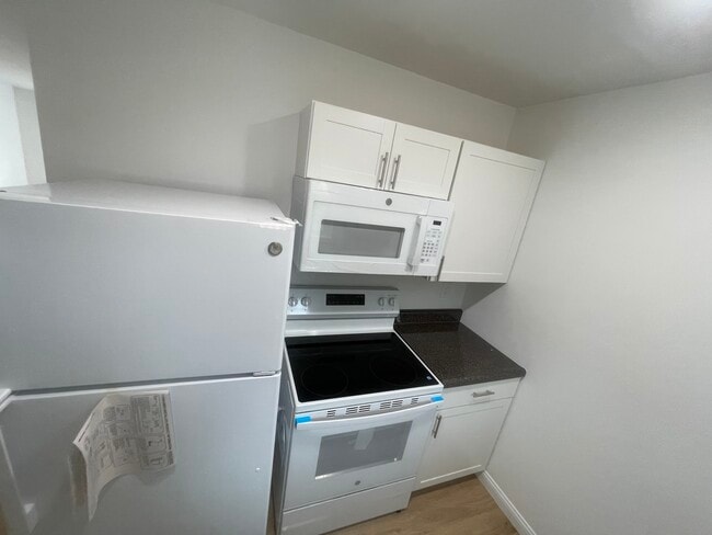 Photo - 309 W 7th St Unit New construction