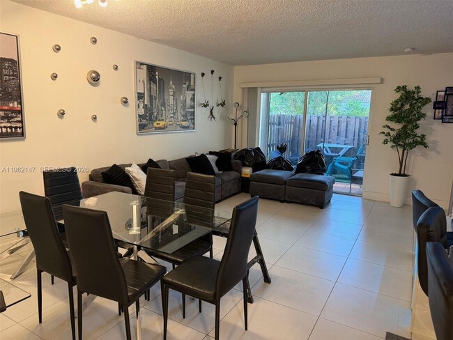 Photo - 4744 NW 114th Ave