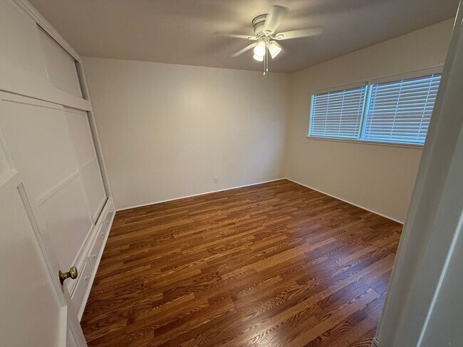 Photo - 1002 Tyler St Apartamento