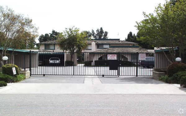 Photo - 606 W South St