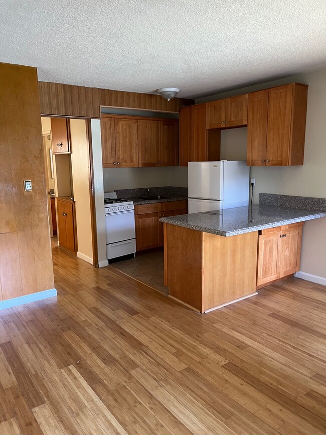 Photo - 12020 Hoffman St