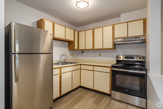 1BD, 1BA Classic - Kitchen
