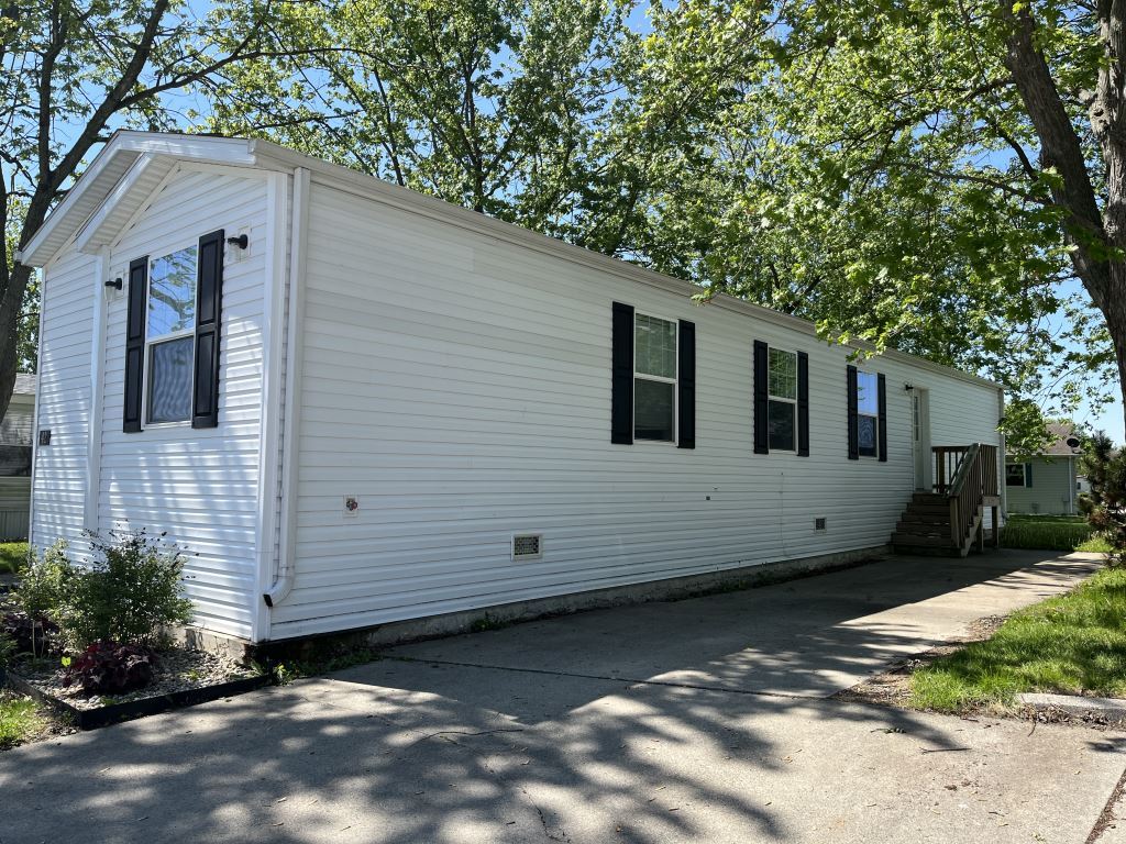 Photo - 42 Meadowlark Ln