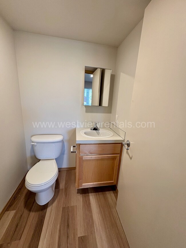 Photo - Benjamin Court Apartments