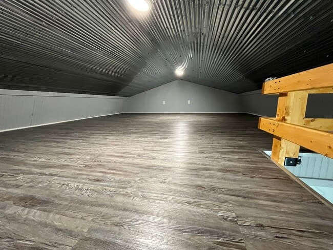 Photo - 1/1 Tinyhouse Cabin in Southside Unidad 16