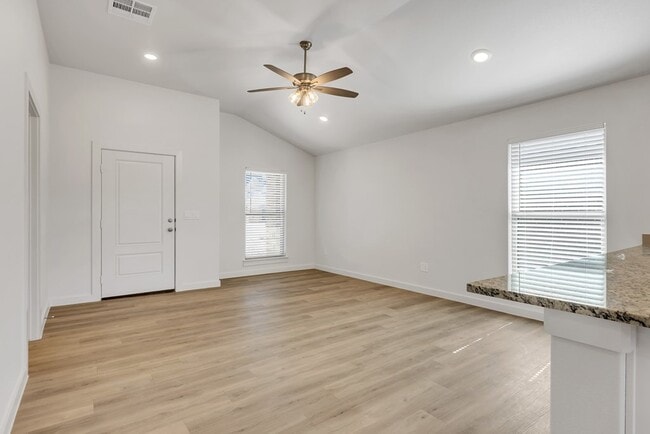 Photo - 6333 Poppy Dr