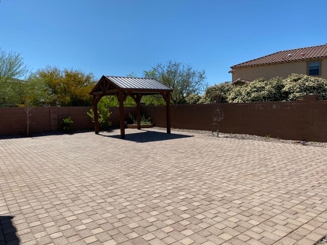Photo - Spacious Tangerine Crossing - Corner Lot