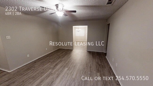 Photo - 2302 Traverse Dr