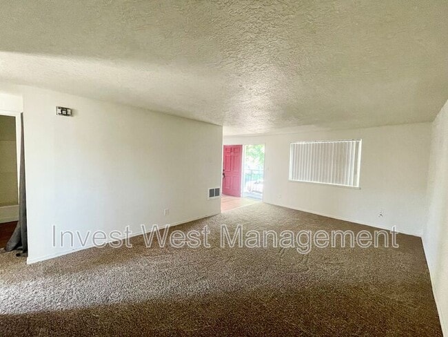 Photo - 1950 Dorothy Ave Unit 11