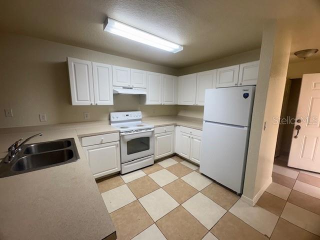 Photo - 865 Fox Lake Dr