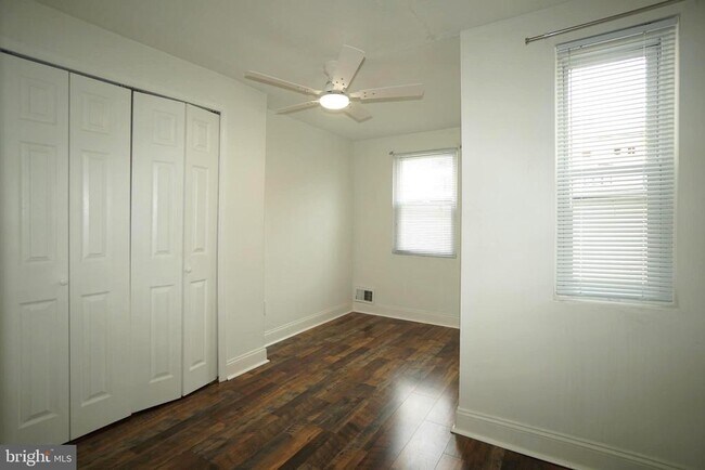 Photo - 539 Turner St