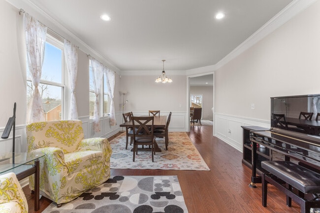 Photo - 2825 Dillon Dr