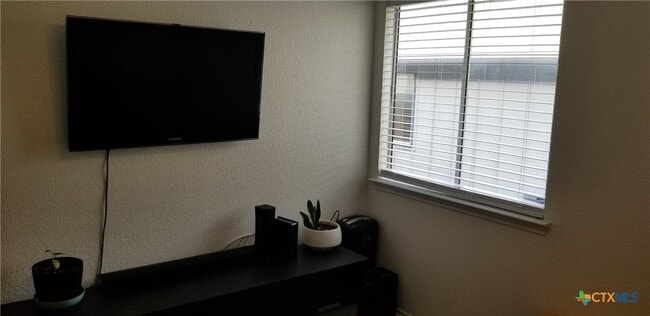 Photo - 2703 Blackburn Dr