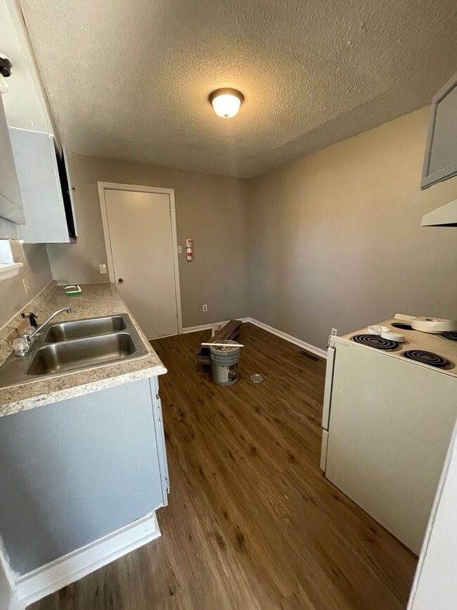 Photo - Newly renovated!