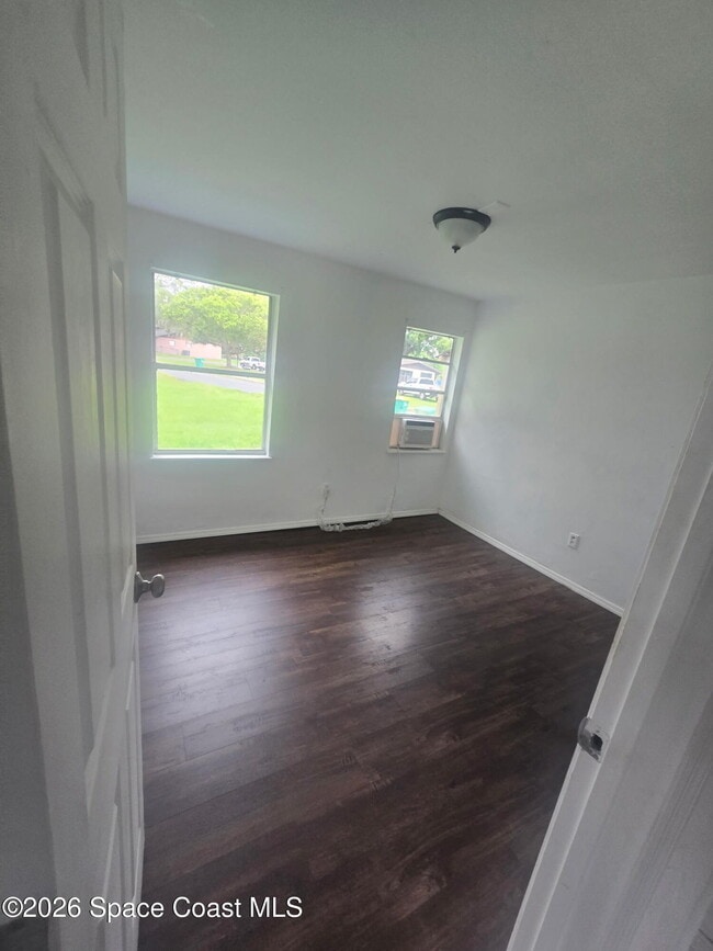 Photo - 2909 Carver St