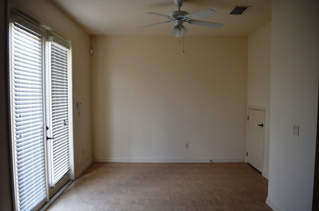 Photo - 3/2.5 Townhouse with 2-Car Garage in Turtl...
