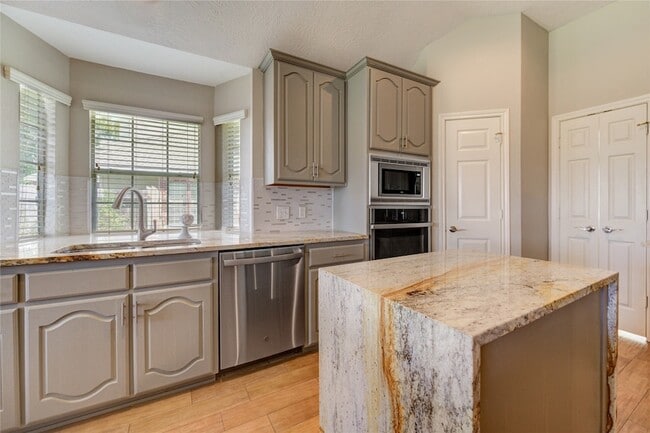 Photo - 1411 Pine Mills Dr