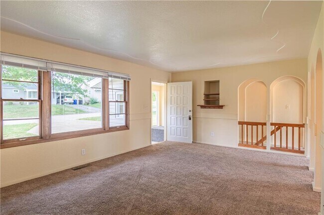 Photo - 40 Glenview Dr