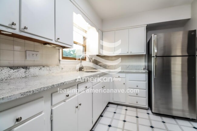 Photo - 1753 N Main St