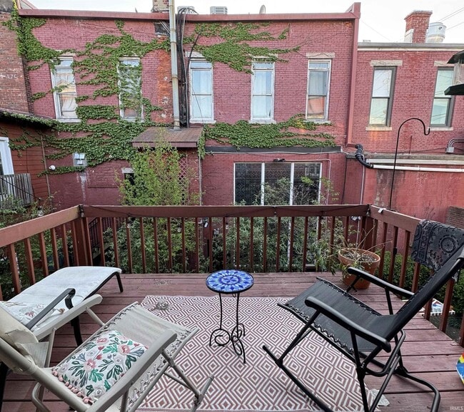 Photo - 111 E 6th St Unidad E